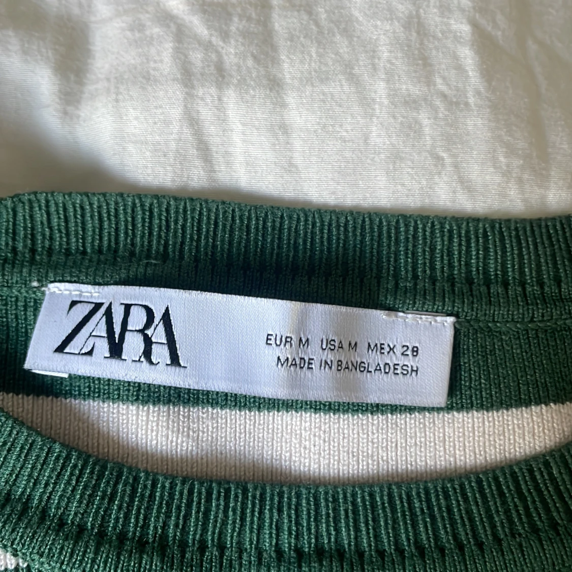 Randig croppad tröja från Zara - 2