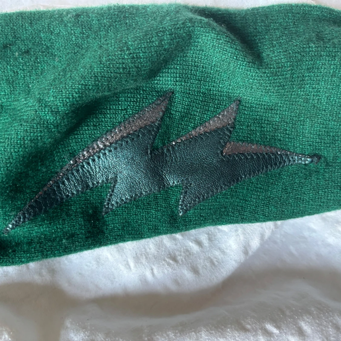 Grön stickad cash nere tröja Zadig & Voltaire, detaljer på armarna - 2