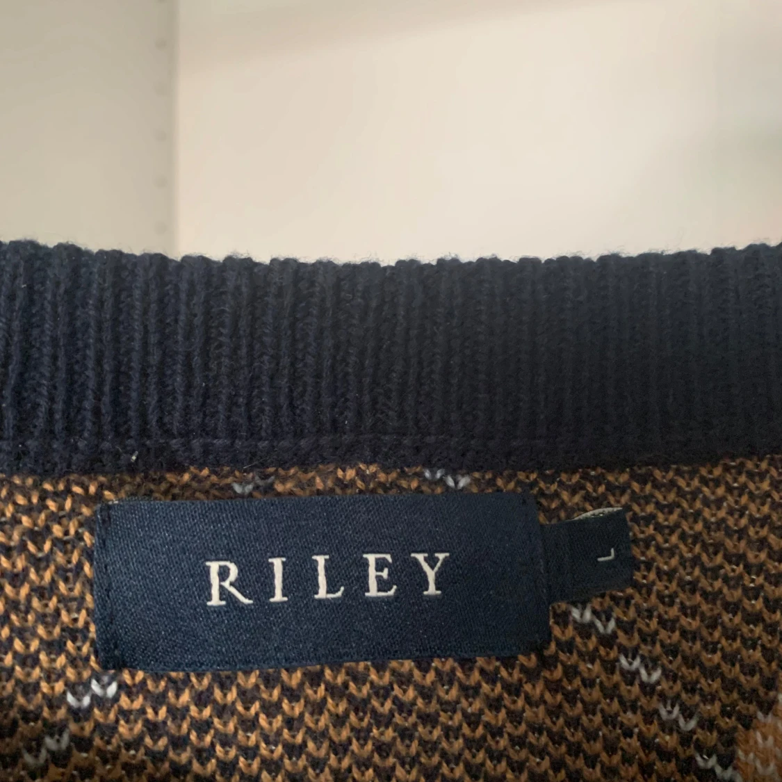 Rutig stickad tröja från Riley - 2