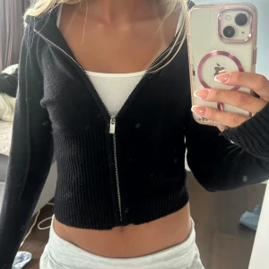 Tröja från Gina tricot💞 - Jätte bekväm tröja från Gina som använts 1-2 gången bara.💞