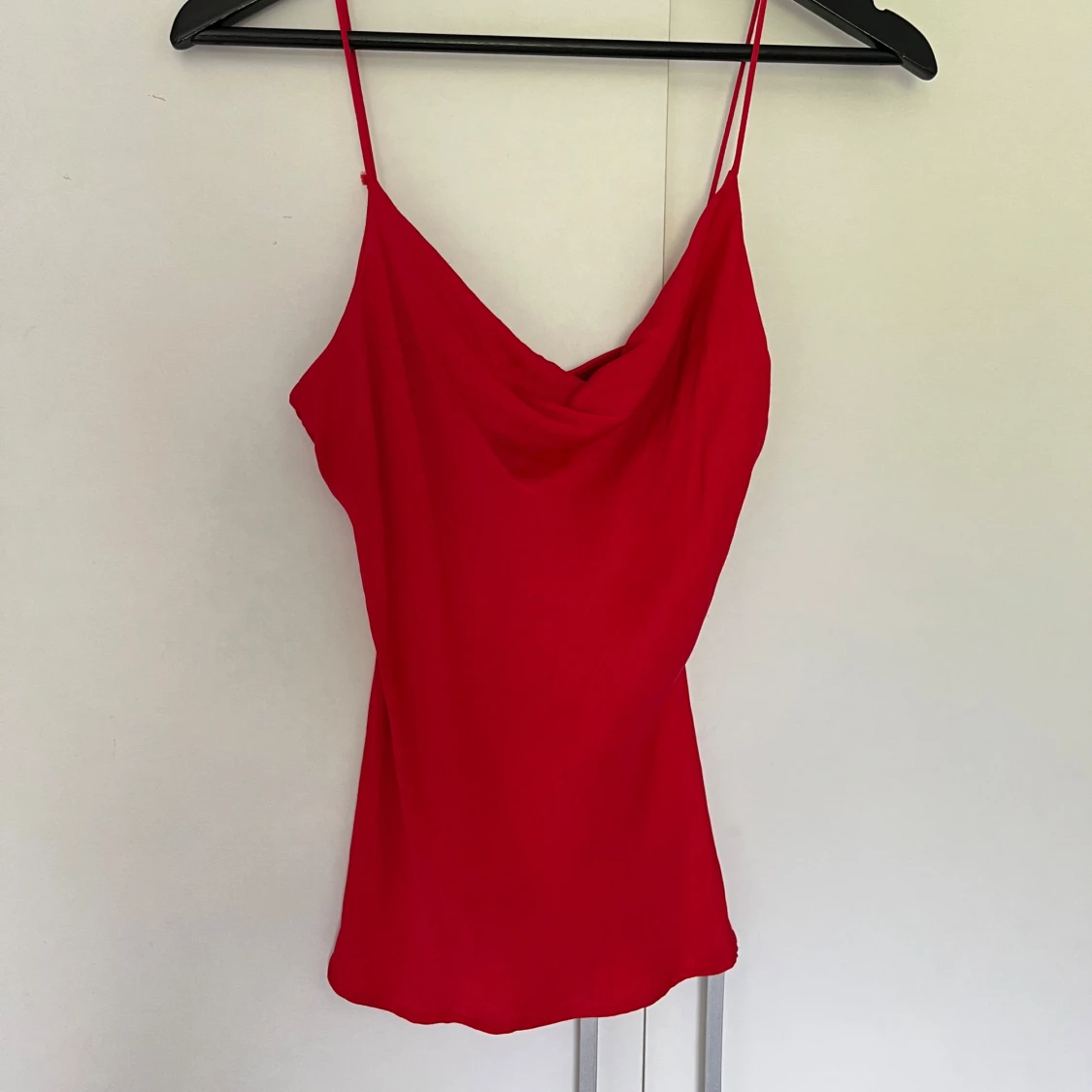 Röd linnetopp från Zara Basic XS