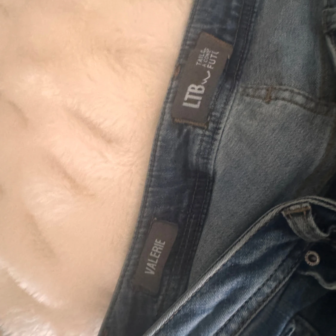 Blå bootcut jeans från LTB - 4