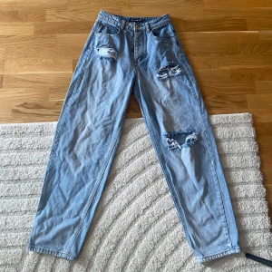 Prettylittlethings oversized jeans - Använt 2 gånger 