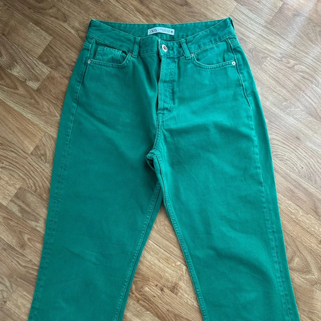 Gröna jeansbyxor från Zara, strl 38 - 3