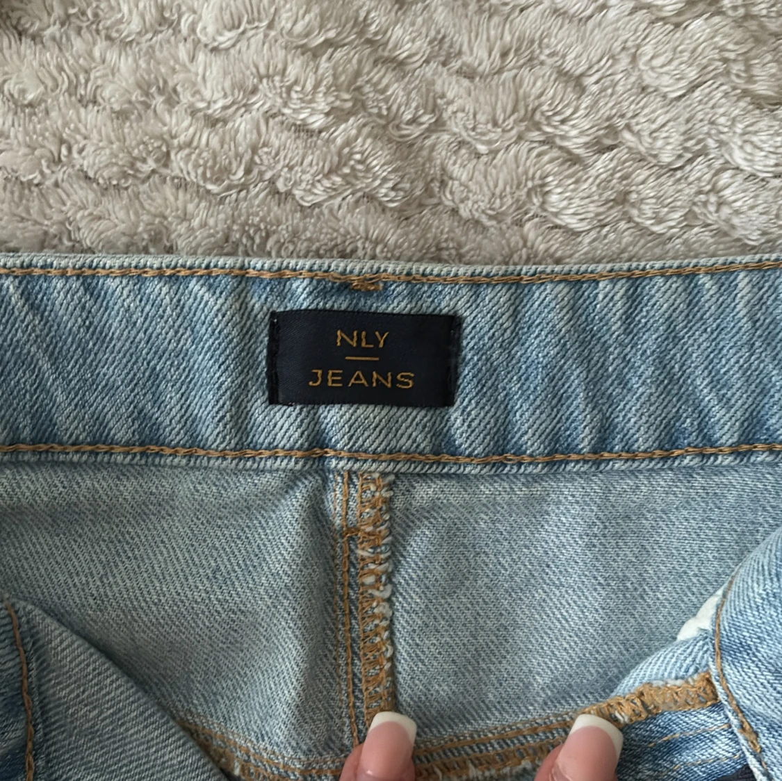Ljusblå jeanskjol från NLY Jeans - 1