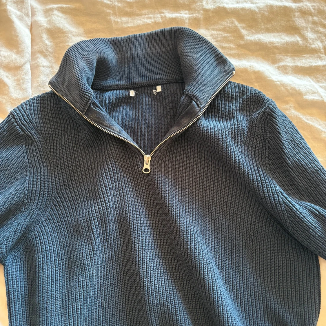 Mörkblå stickad half zip tröja - 1