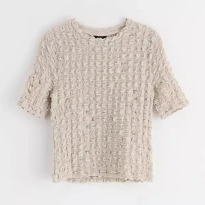 Beige topp - Superfin beige topp med korta ärmar. 