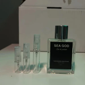 Samples på sea god från theodoros kalotinis - Säljer samples på denna härliga sommardoft. 2ml sample=40kr 3=60kr 5=101kr