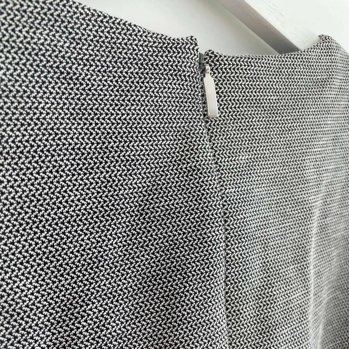 Grå klänning från Mango Suits - 4