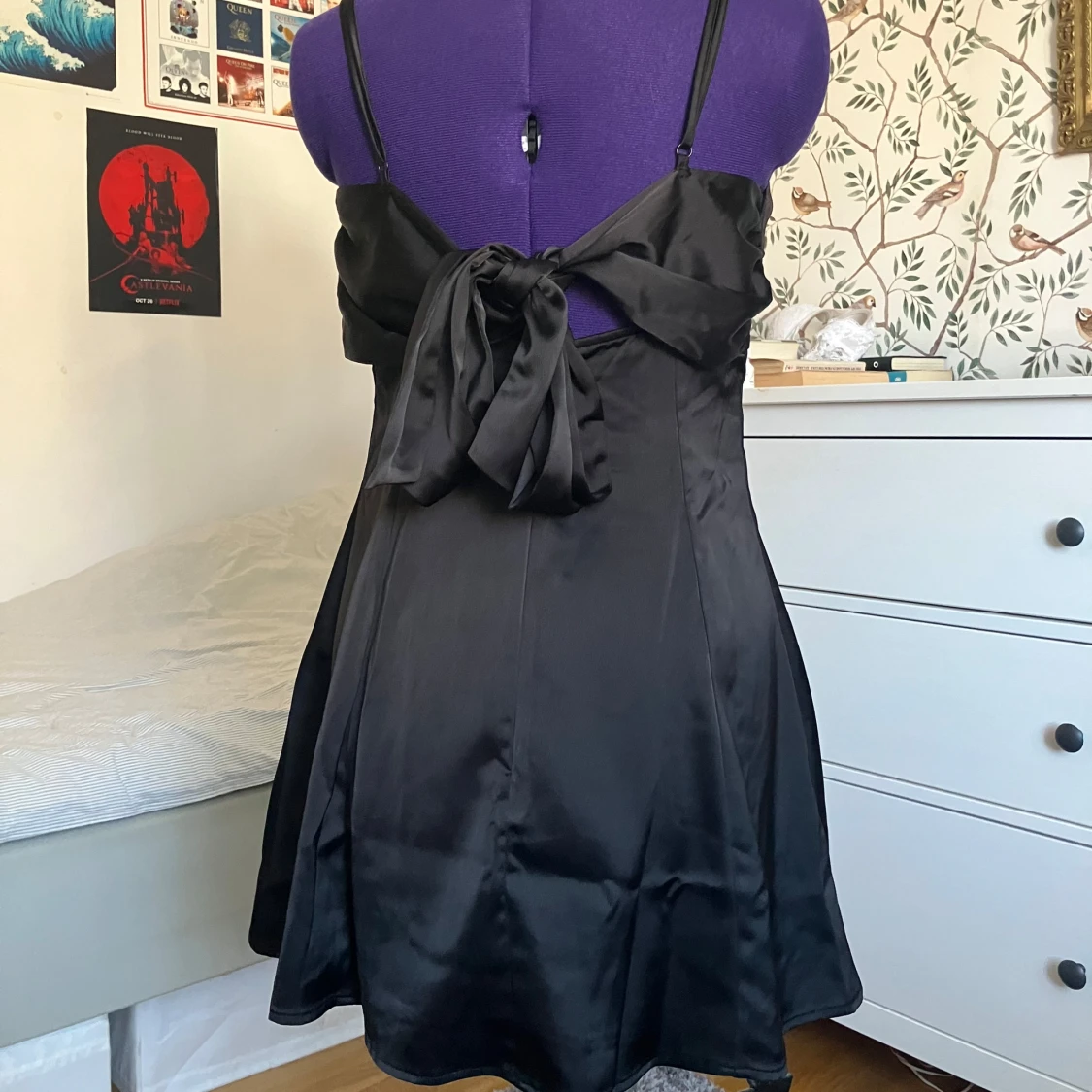 Kort svart klänning - 1