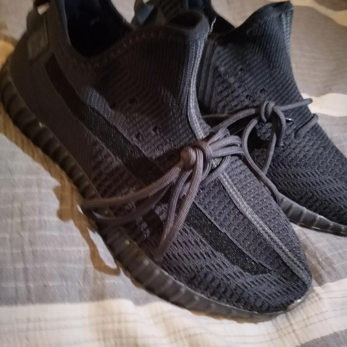 Adidas Yeezy Boost 350 V2 Svart