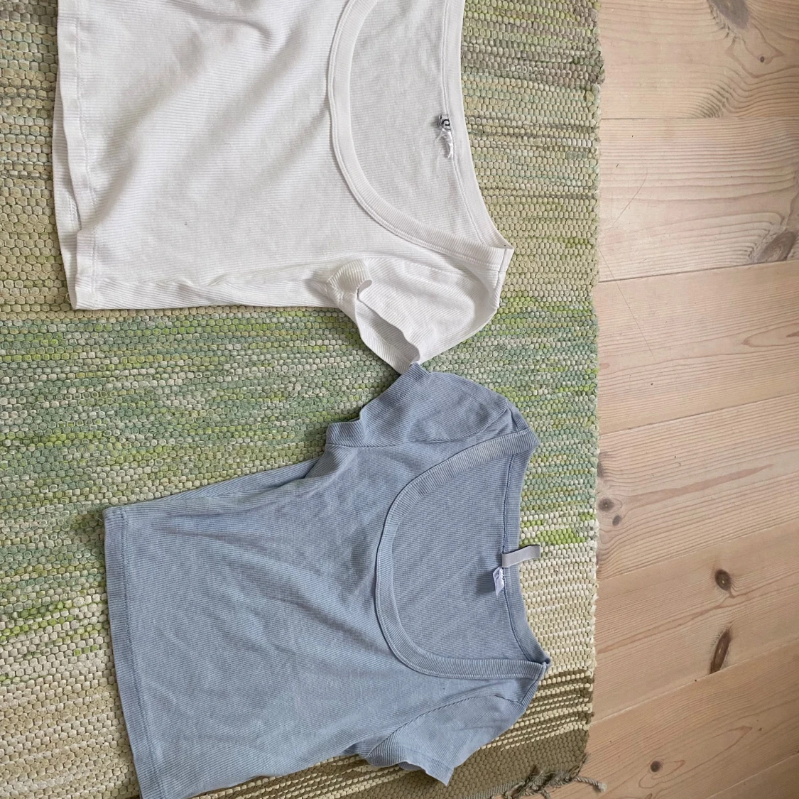 2-pack ribbade croppade toppar H&M S