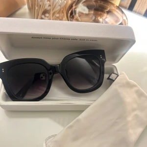 Chimi 08 - Chimi 08 svart, superfint skick ❤️❤️❤️ box, dust bag ingår