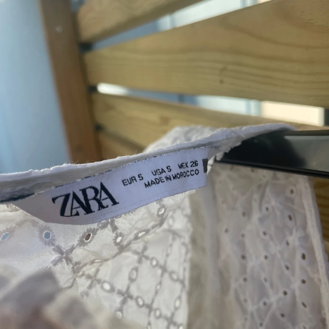 Vit klänning från Zara - 4