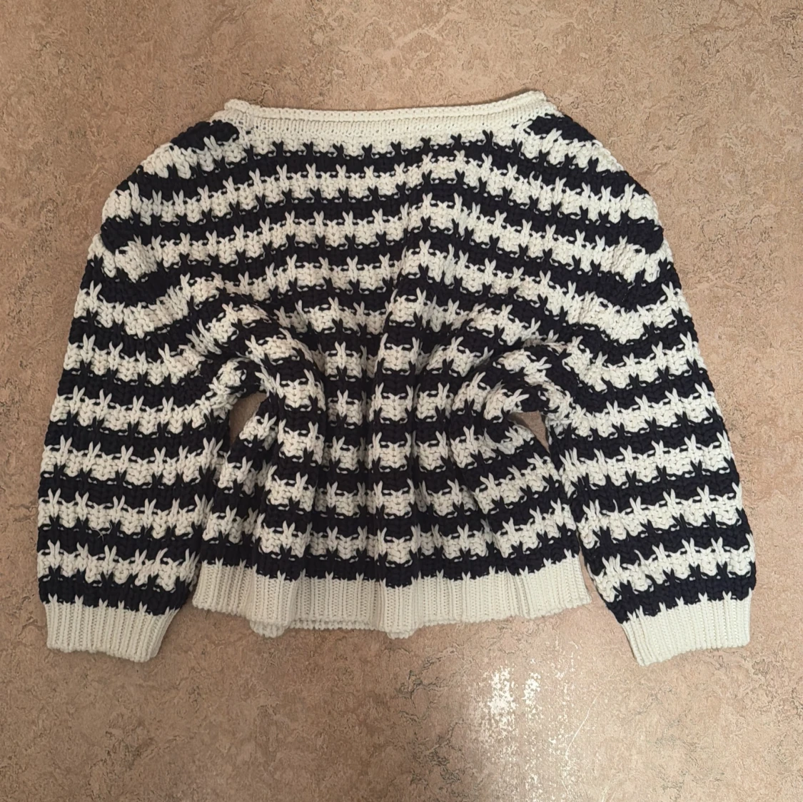 Randig stickad tröja från Lindex - 1