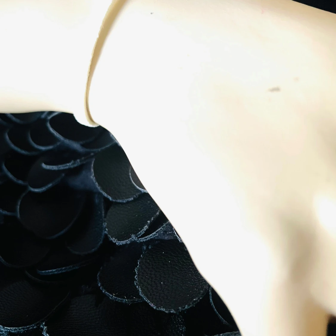 Made by prisförslag- Vitt smalt mocka armband - 2