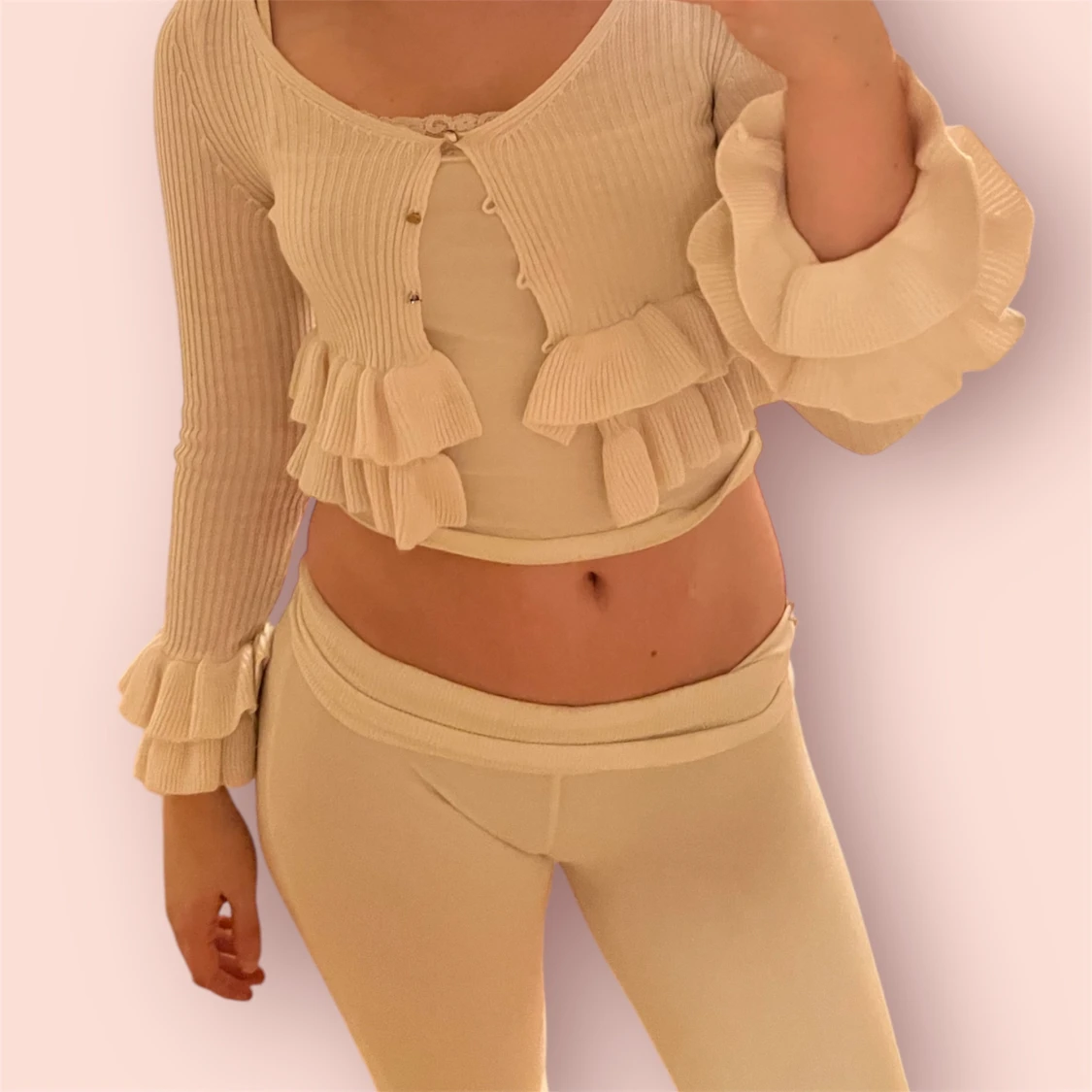 Vit ribbad bolerotopp - 1