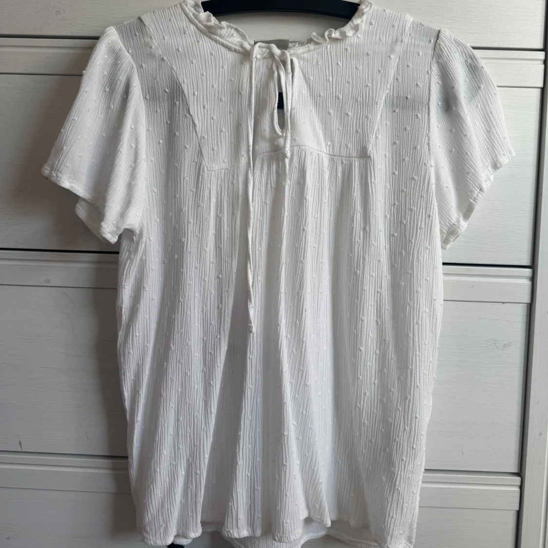 Vit blus från JDY - 1