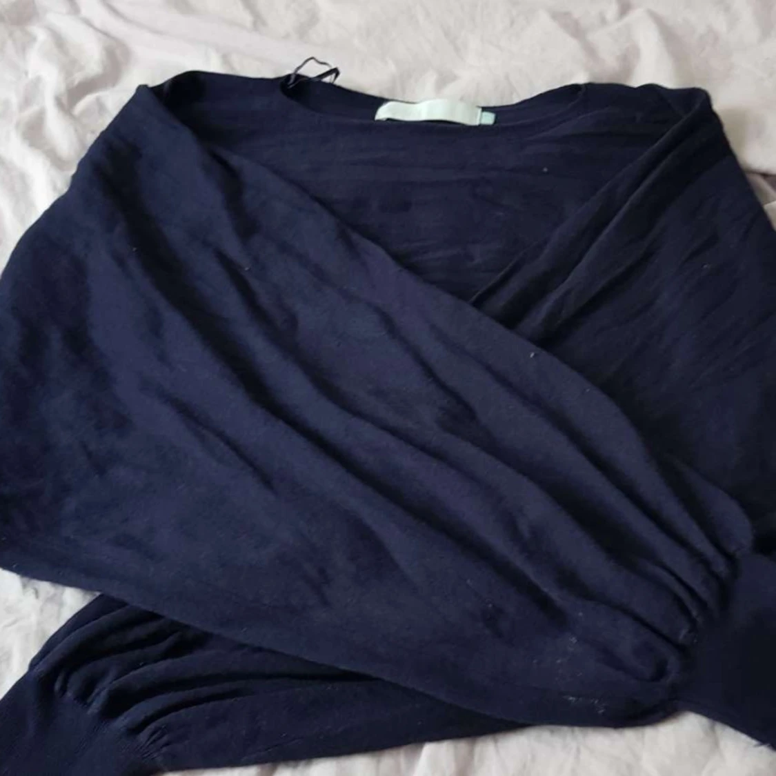 Mörkblå tröja från Leem