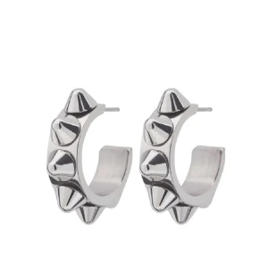 Silvriga örhängen med nitar från Edblad - Jätte söta silvriga örhängen med nitar från edblad 💗