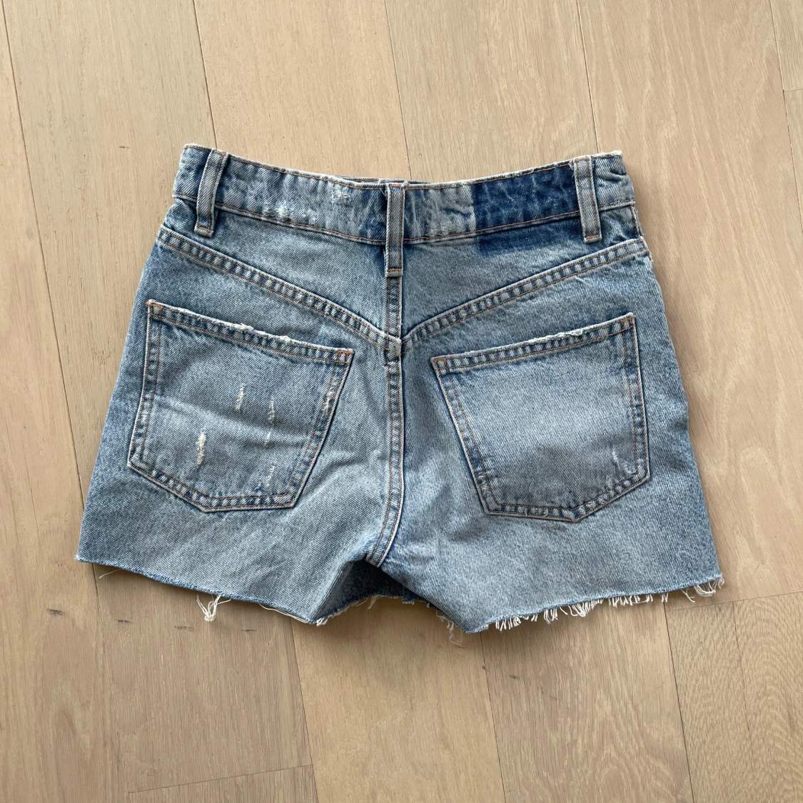 Blå jeansshorts - 1