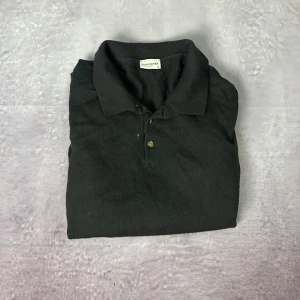 John Henric rugby tröja -  Mycket fint skick | Size S | fraktar spårbart inom 24 timmar | för att köpa klicka ”köp nu” | vid frågor eller funderingar skriv en meddelande |