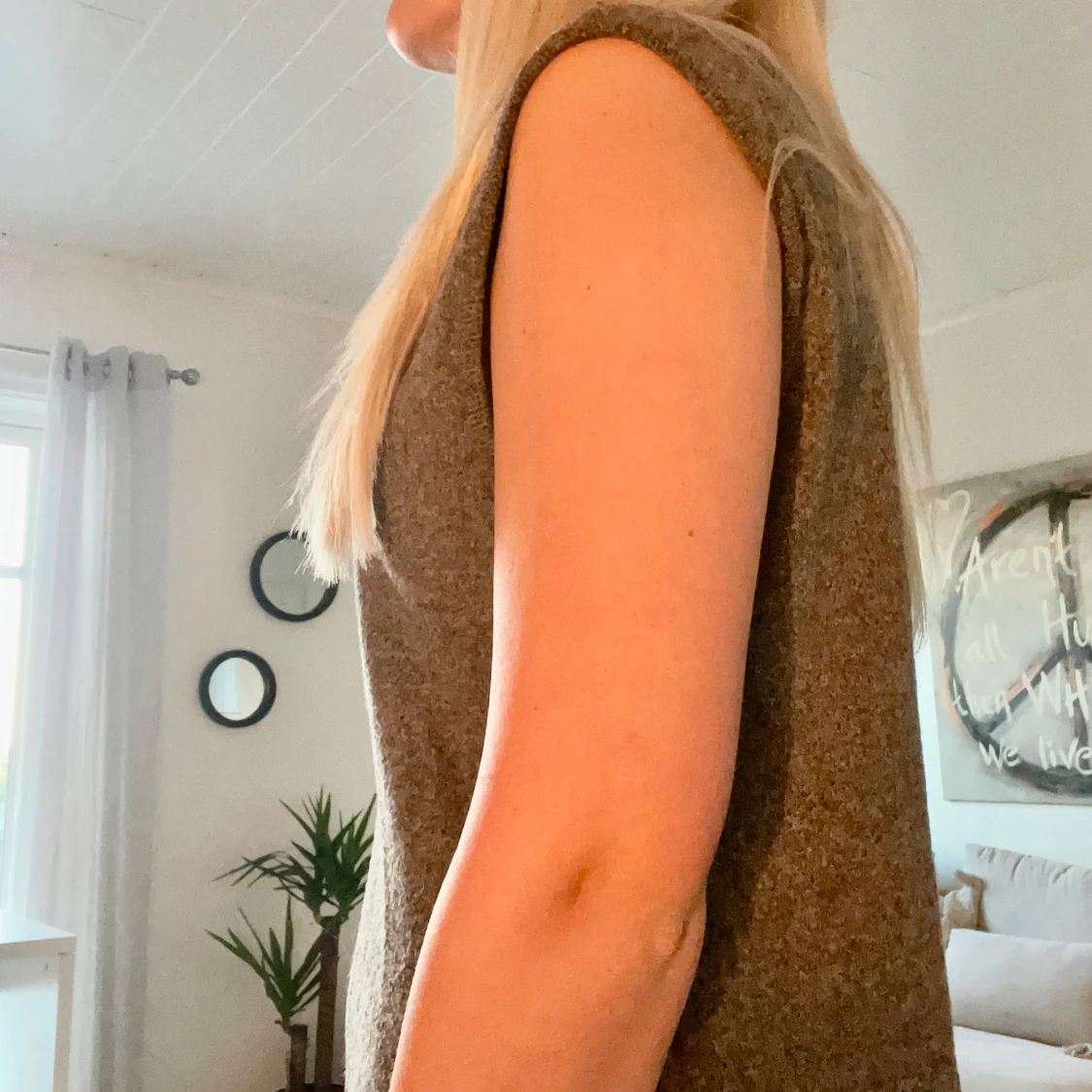 Grå stickad topp med polokrage - 1