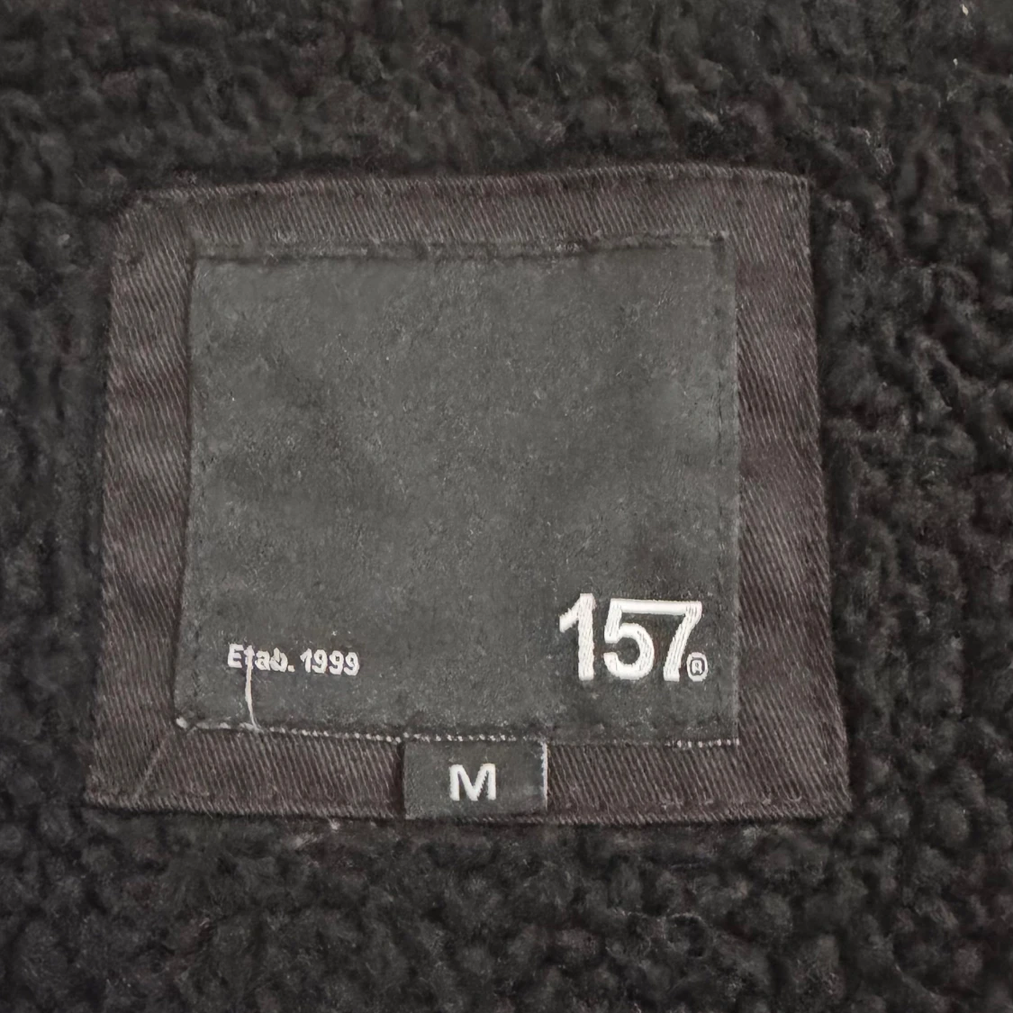 Svart parkajacka med teddyfoder  - 1