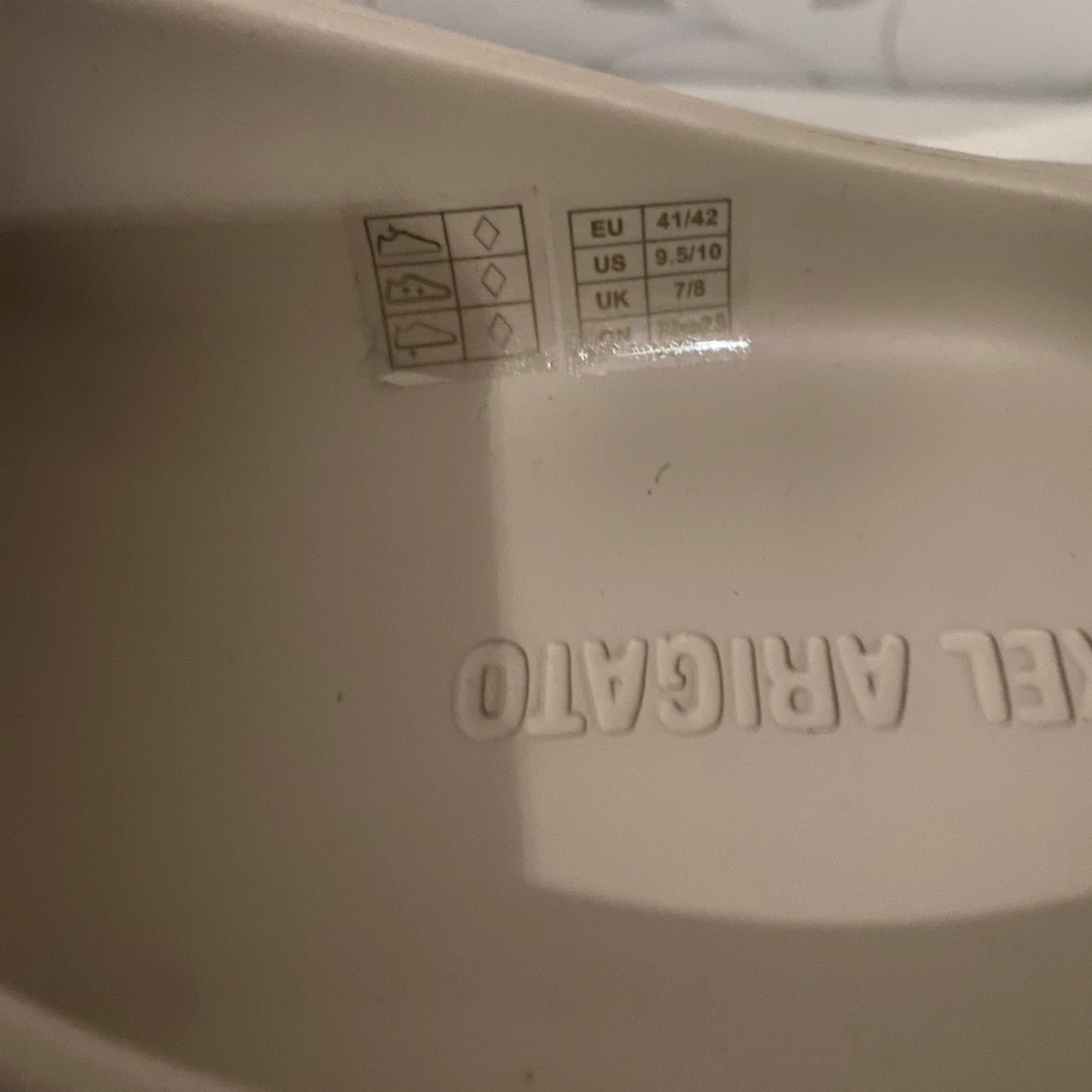 Beige Axel Arigato sandaler - 4