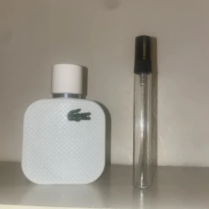 10ml Lacoste parfym - Dunder pris, skriv vid funderingar Gratis sample vid köp