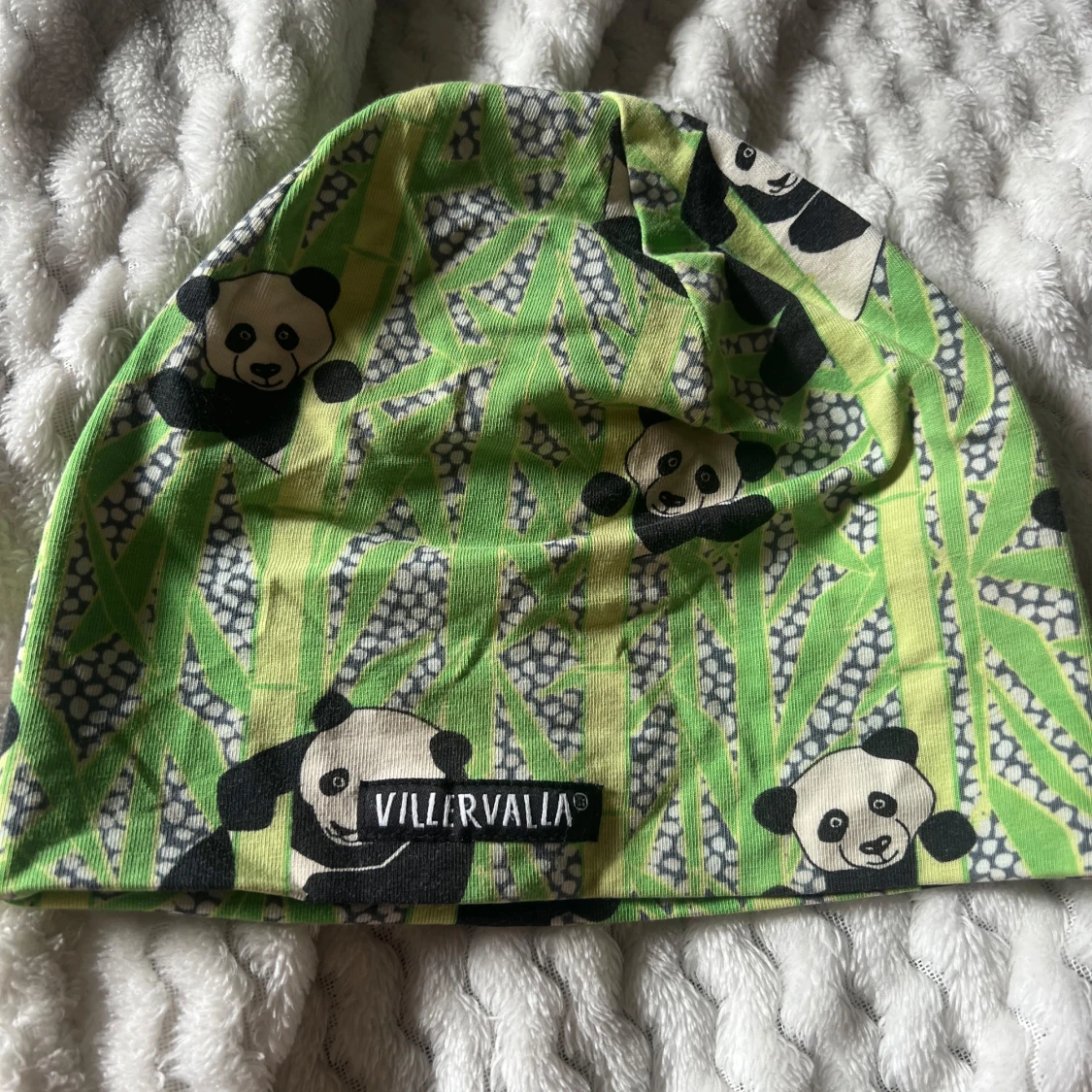 Grön panda-mössa från Villervalla