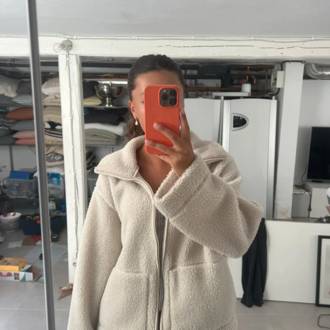 Beige teddyjacka med dragkedja