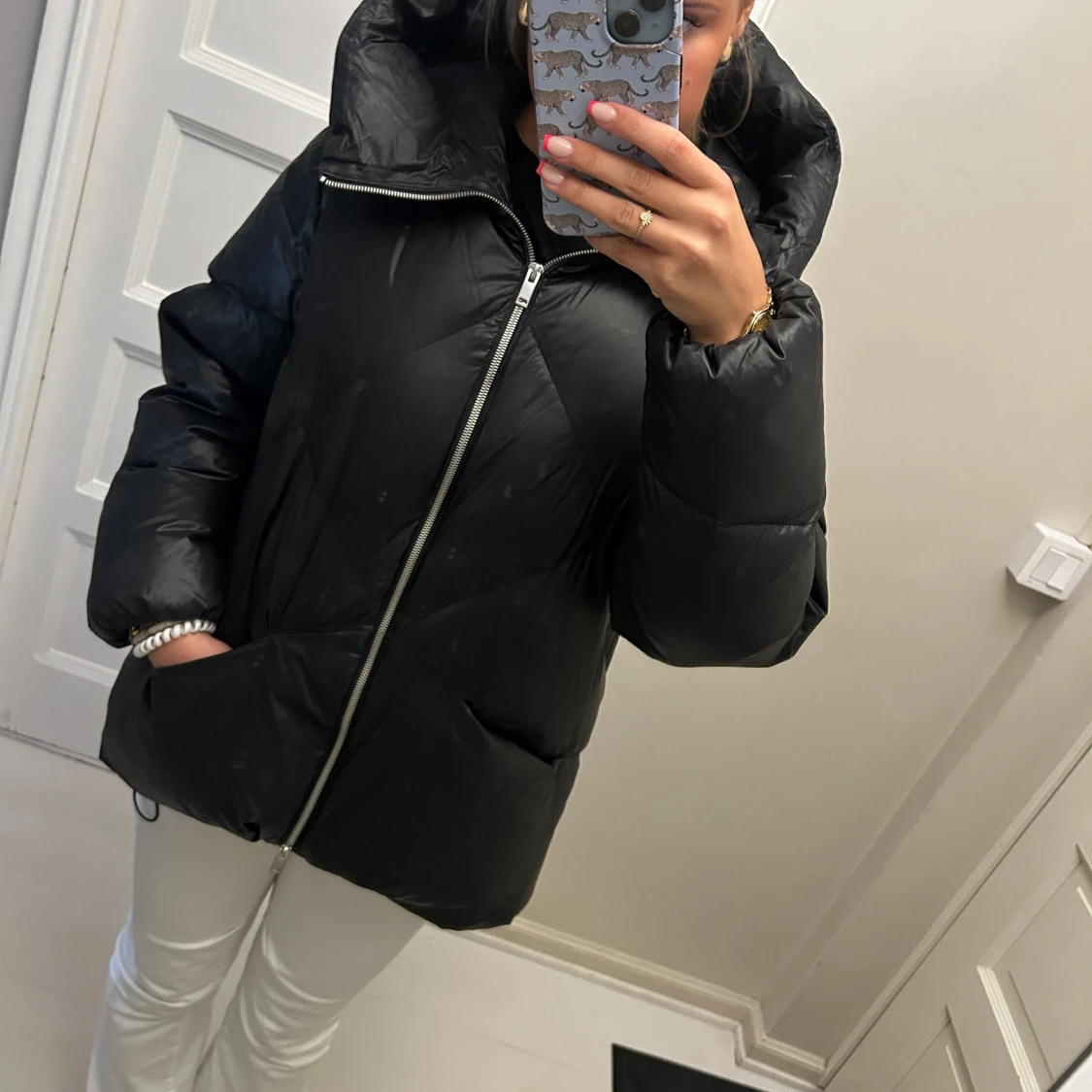 Svart pufferjacka från Massimo Dutti