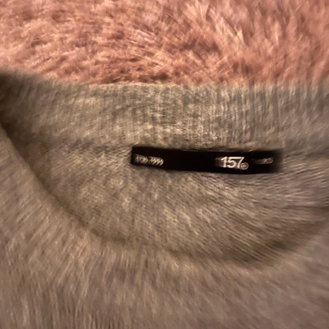 Grå stickad tröja från 157 - 1