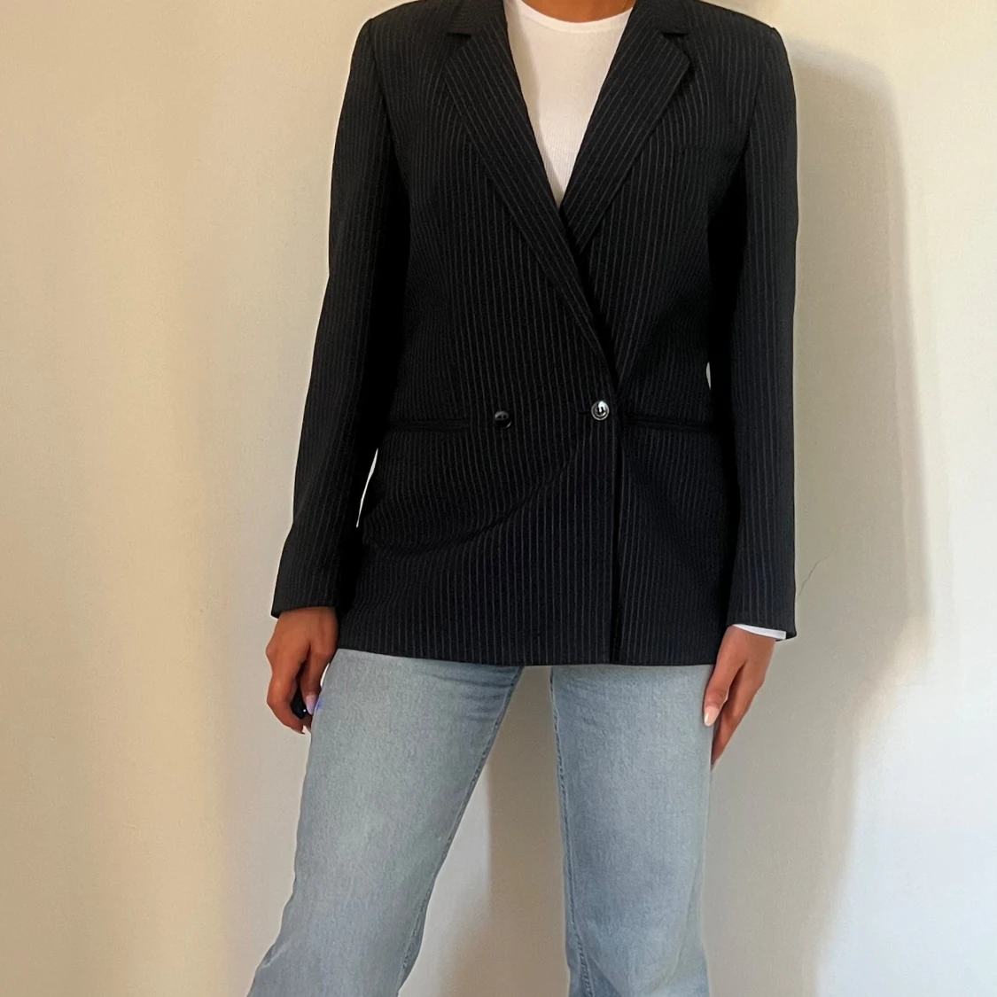 Mörkblå randig kavaj med knappar - 3