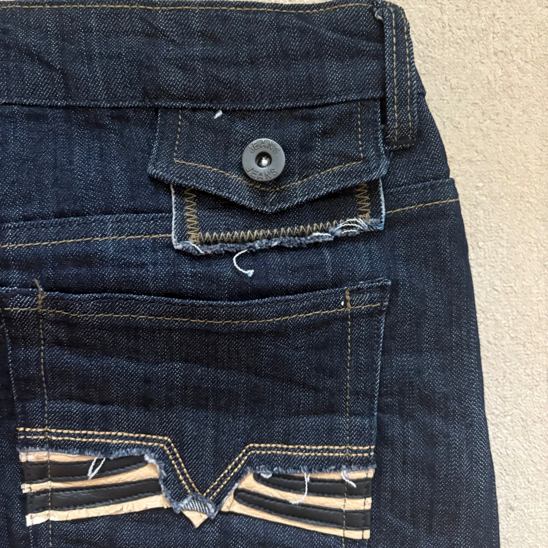 Mörkblå jeanskjol från J-Denim - 4