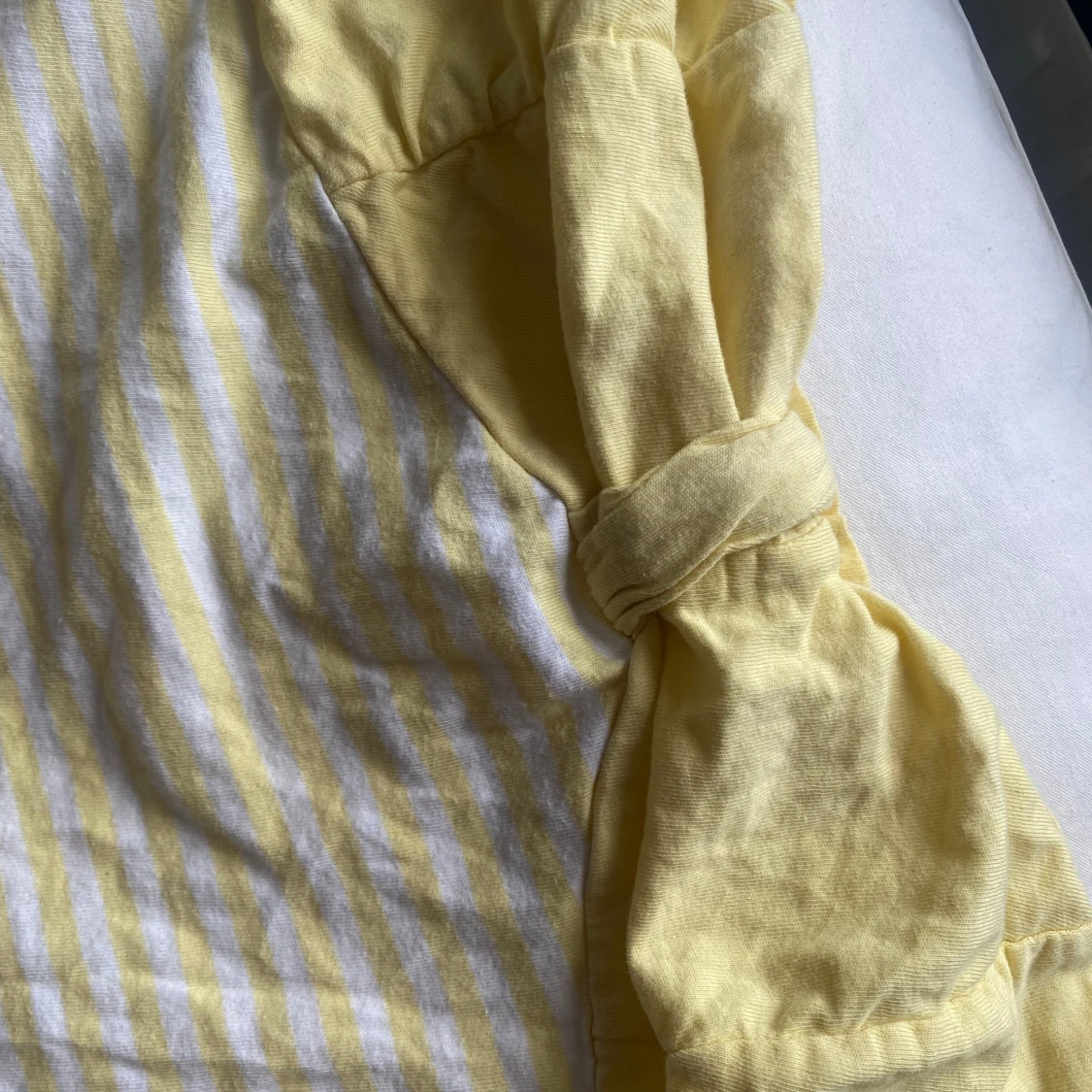 Gul- och vitrandig bandeau tubtopp - 2