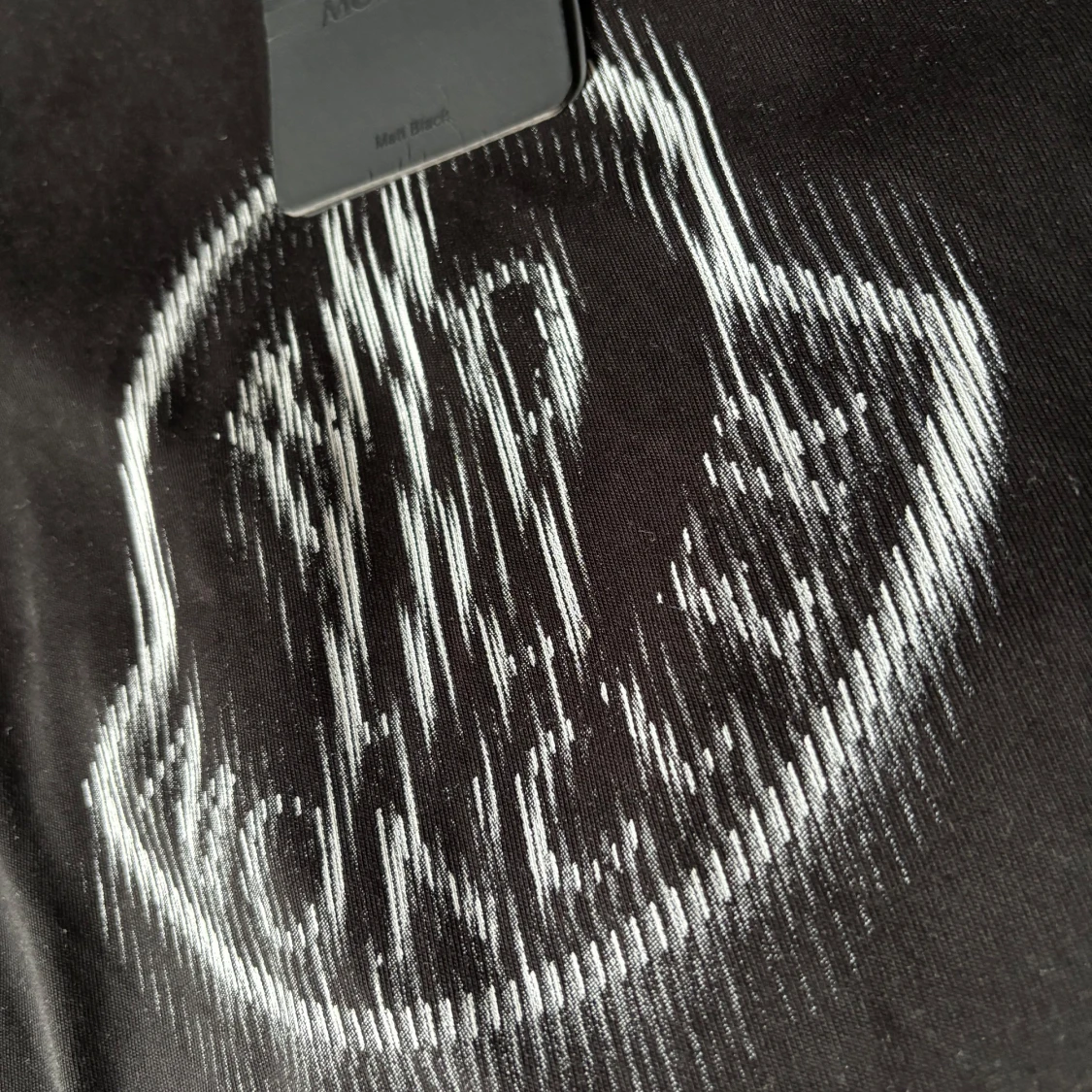 Svart Moncler t-shirt “Blurred Logo”