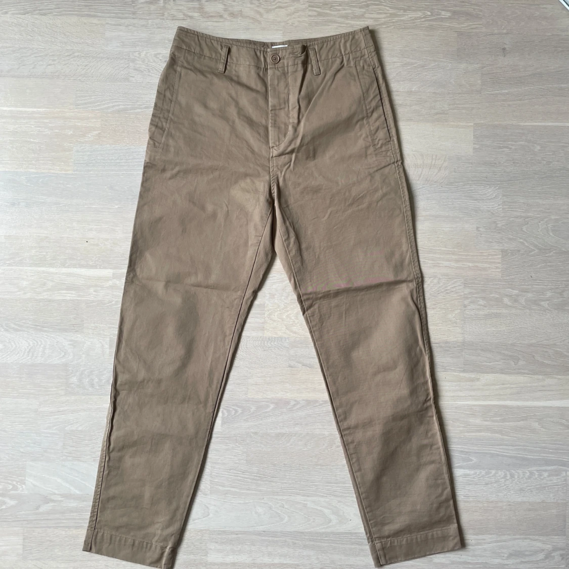 Beiga chinos från Filippa K, stl 46