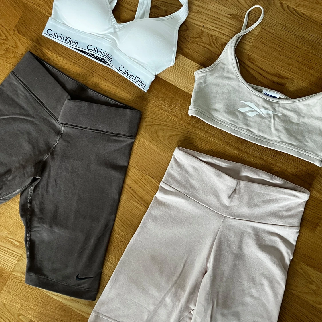 Bruna cykelshorts från Nike - 4