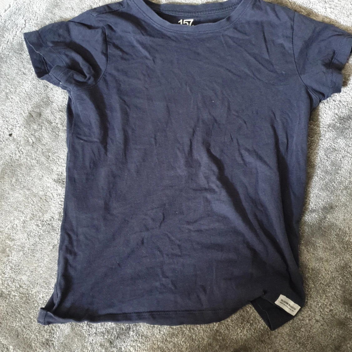 Mörkblå t-shirt från 157 Denim Makers