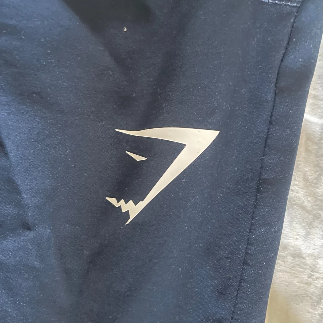 Mörkblå träningsbyxor från Gymshark - 2