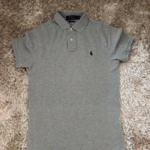 ralph lauren pike - storlek S| skick 9,5/10| modell slim fit|