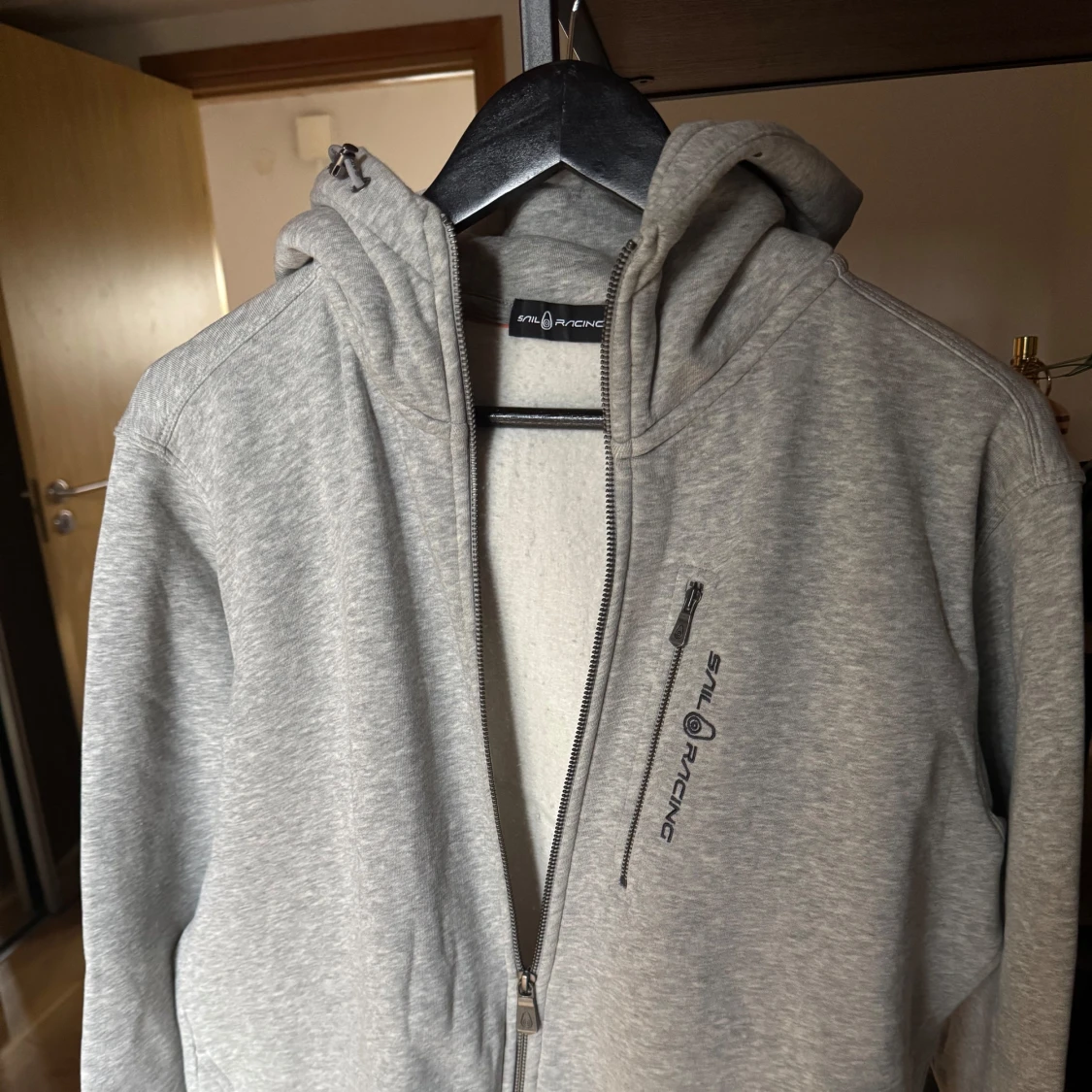 Grå hoodie från Sail Racing XL - 4