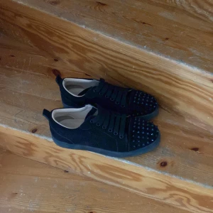 Loubz - Säljer dessa Loubz i storlek 39 i 8/10 skick. Allt medföljer.