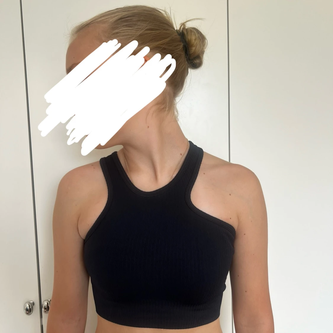 Svart ribbad topp från Aim'n - 2