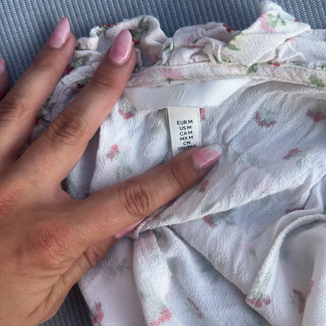 Vit blommig långkjol och topp från H&M - 4