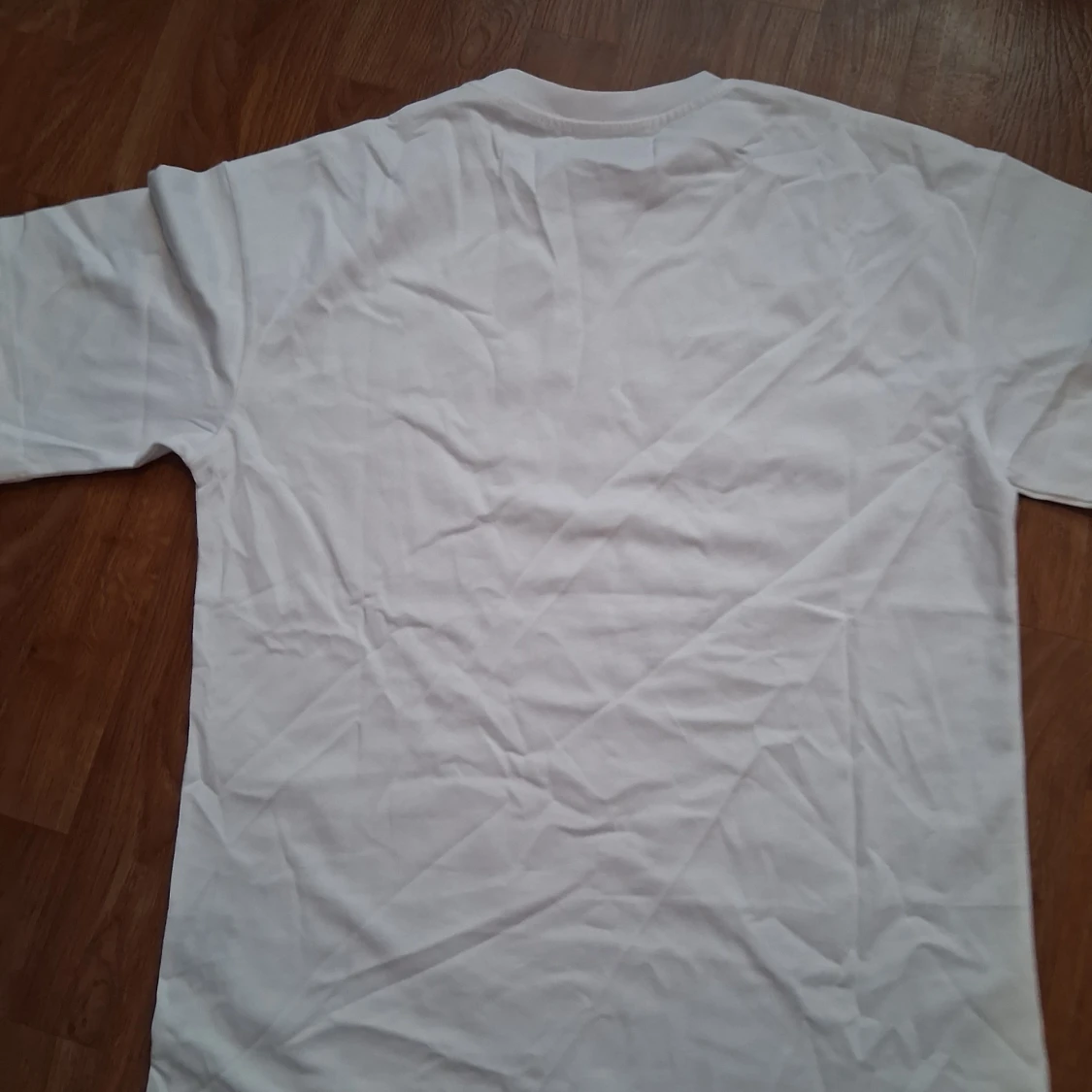 Vit t-shirt från Amiri med tryck - 2