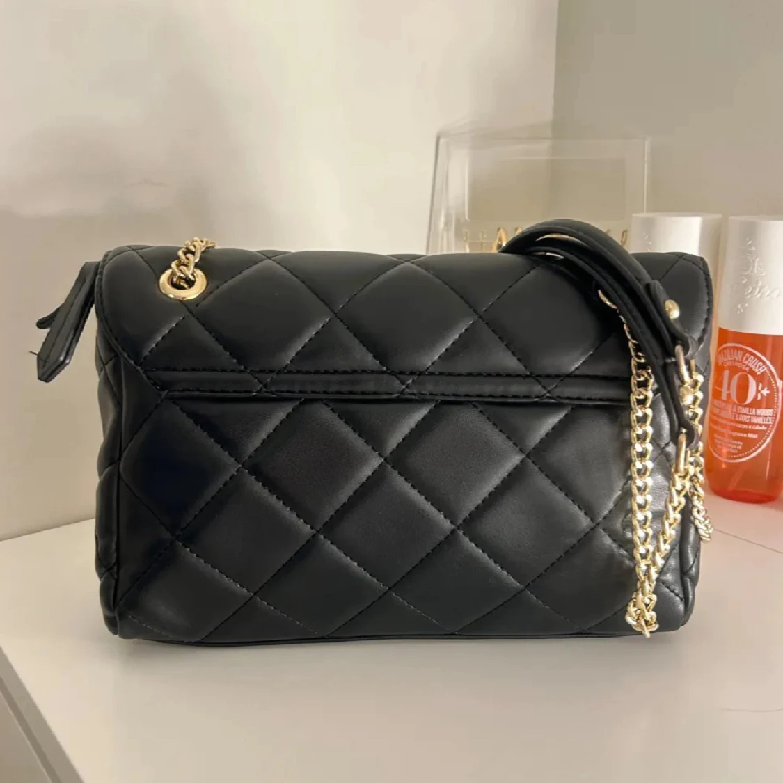 Axelväska från Valentino - 1