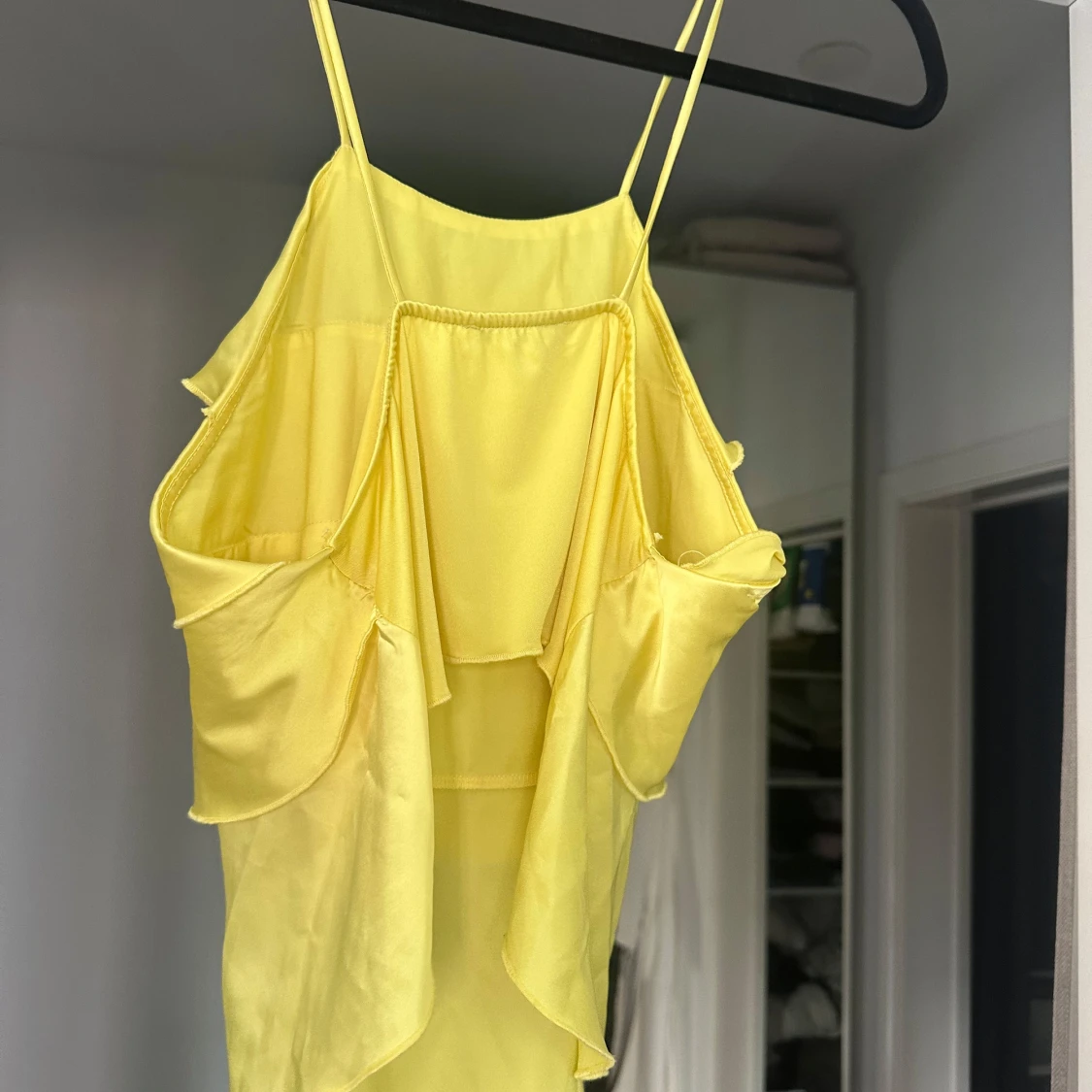 Gul volangtop från Zara - 4